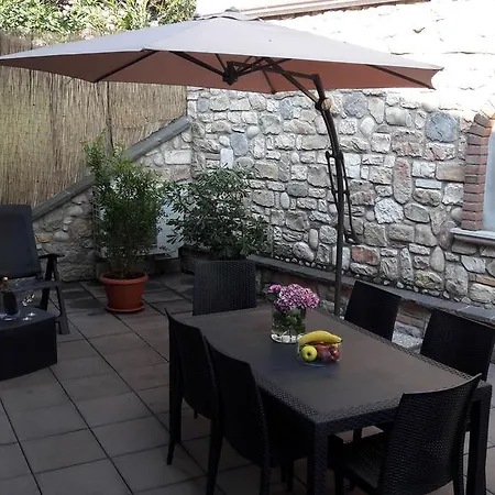 Rosy Apartment *